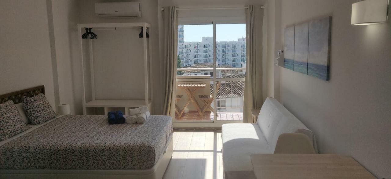 Sunny Suites Jupiter Apartments Benalmadena Bagian luar foto